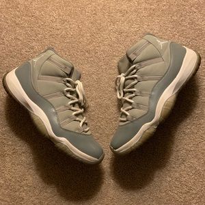Air Jordan 11 Retro 'Cool Grey 2010